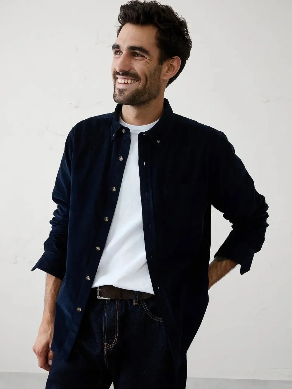 Banana Republic Fine-Wale Corduroy Button-Down Shirt in dark navy blue
